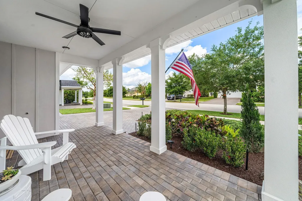 933 Deer Haven Drive Loxahatchee FL 33470