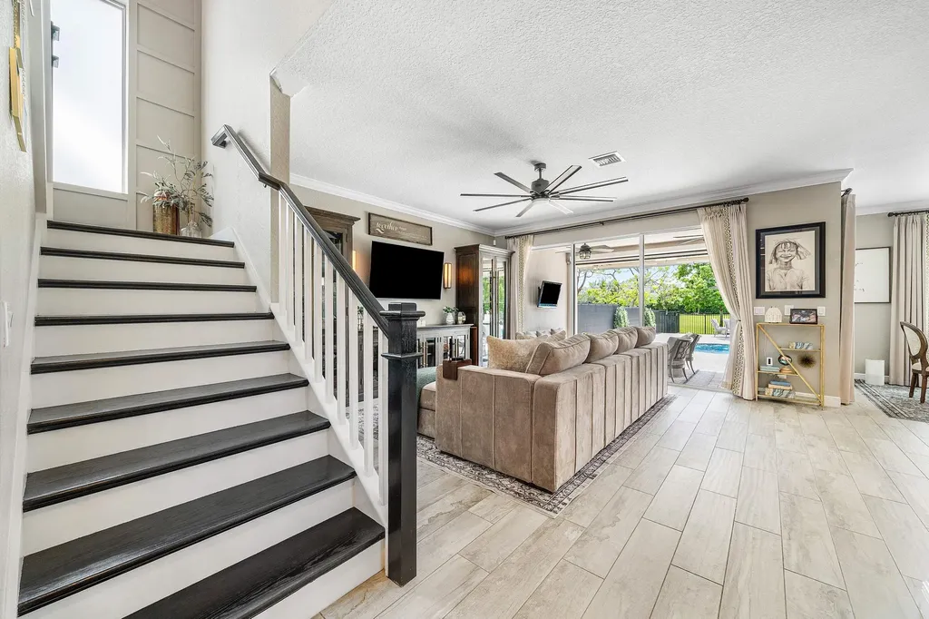 933 Deer Haven Drive Loxahatchee FL 33470