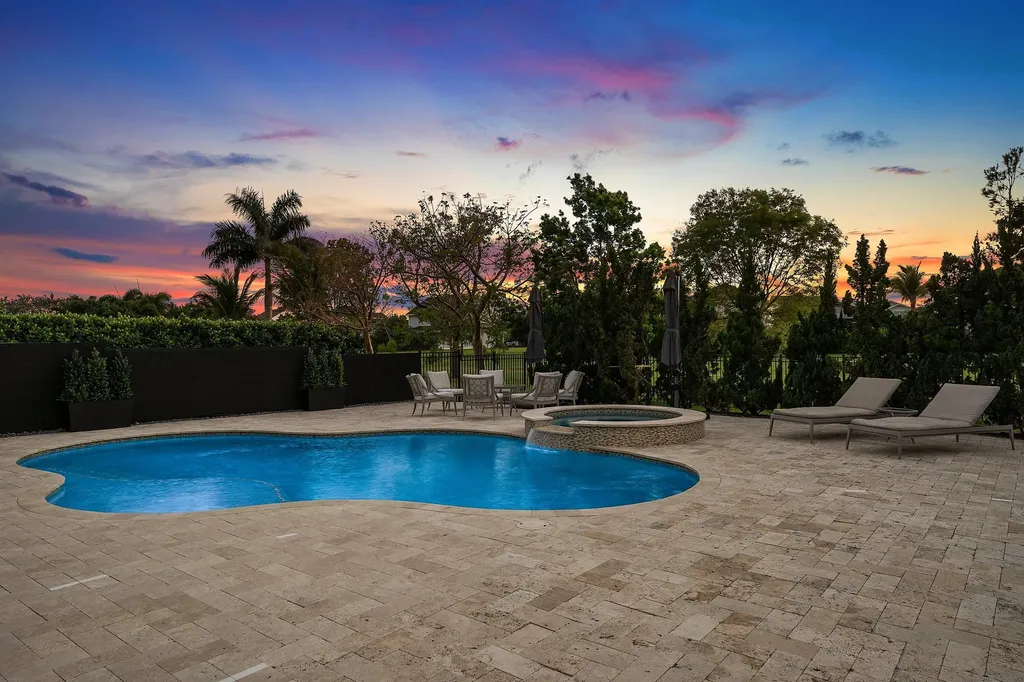 933 Deer Haven Drive Loxahatchee FL 33470