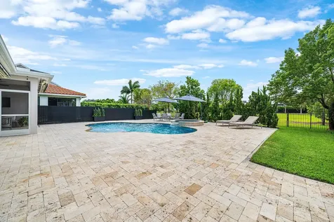 933 Deer Haven Drive Loxahatchee FL 33470