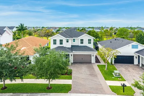 933 Deer Haven Drive Loxahatchee FL 33470