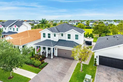 933 Deer Haven Drive Loxahatchee FL 33470