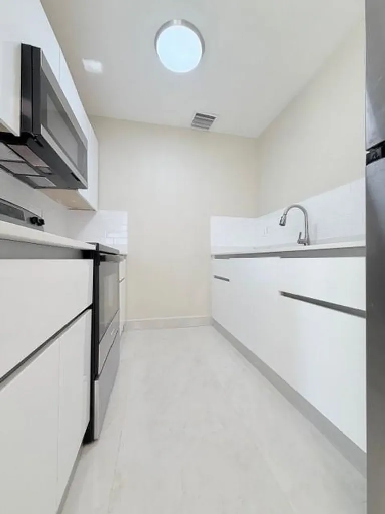 53 NE 16th Place Fort Lauderdale FL 33305