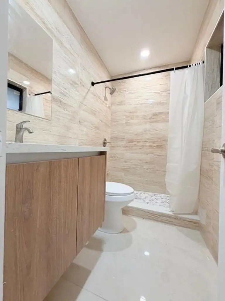 53 NE 16th Place Fort Lauderdale FL 33305
