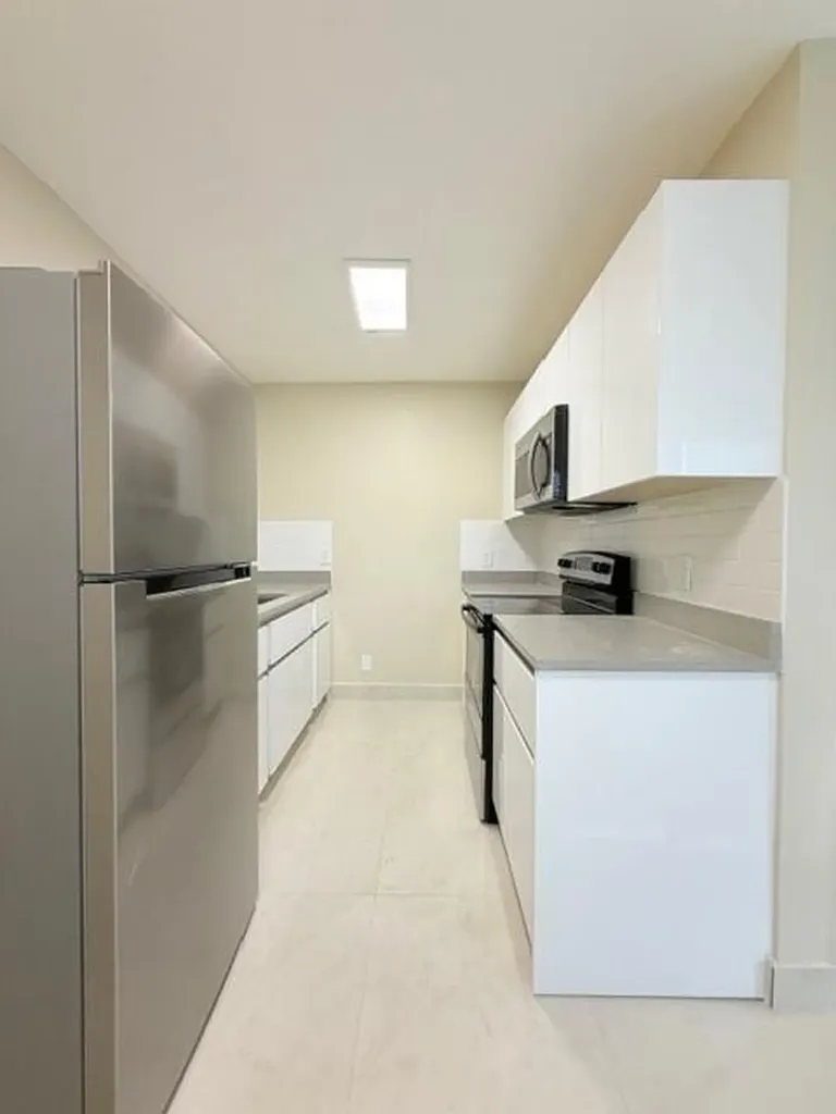 53 NE 16th Place Fort Lauderdale FL 33305