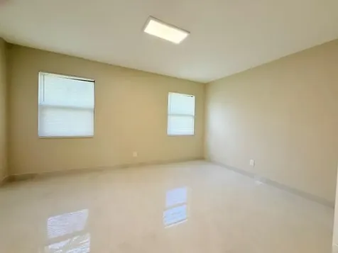 53 NE 16th Place Fort Lauderdale FL 33305