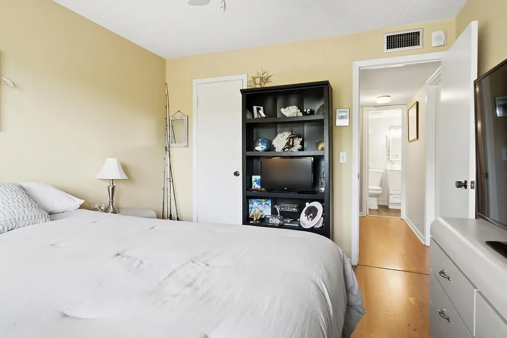 1502 S Lakeside Drive Lake Worth Beach FL 33460