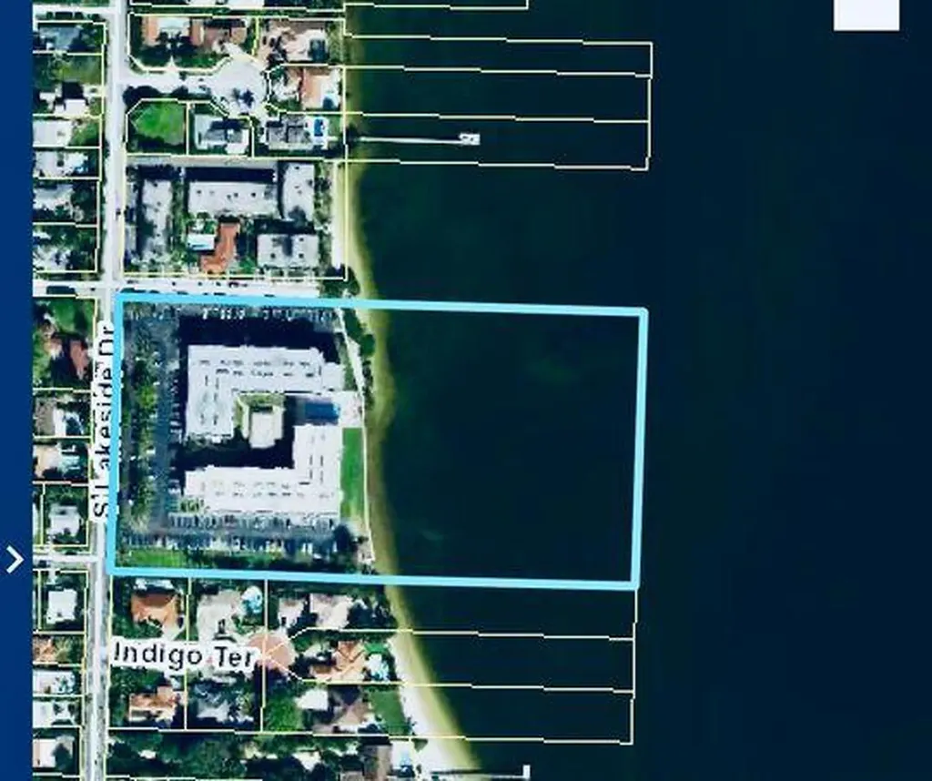 1502 S Lakeside Drive Lake Worth Beach FL 33460