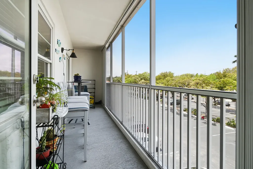 1502 S Lakeside Drive Lake Worth Beach FL 33460