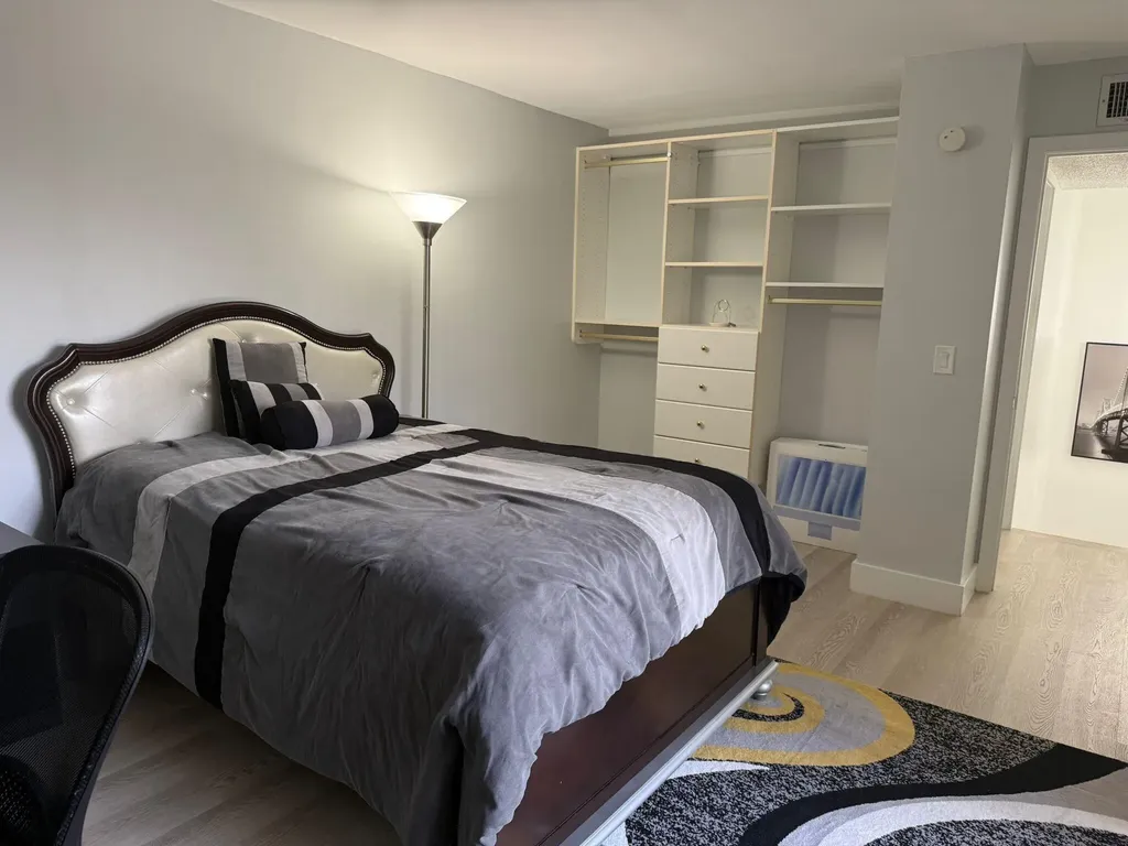 21 Lake Arbor Drive Palm Springs FL 33461