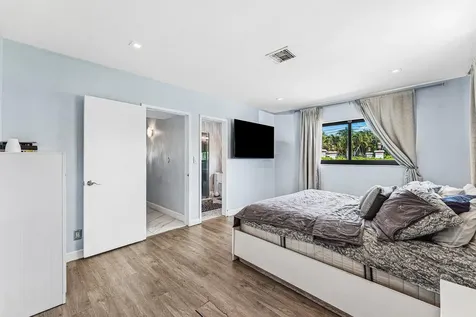 201 NE 26th Avenue Pompano Beach FL 33062
