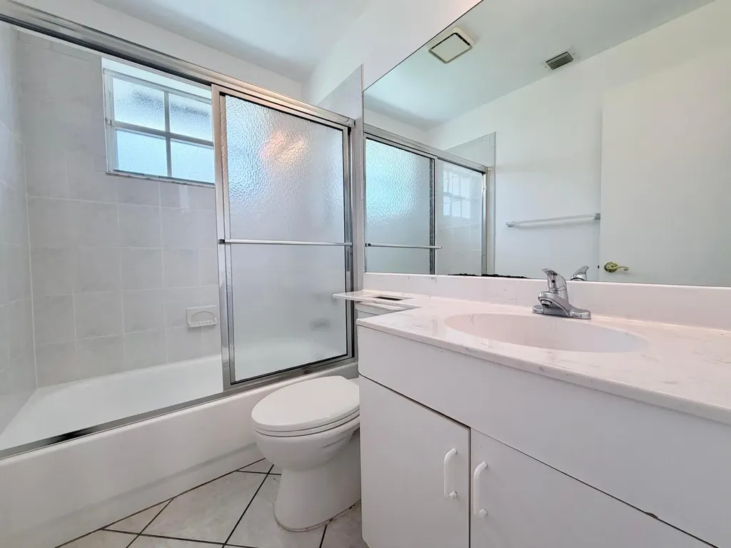 2562 NW 82nd Terrace Coral Springs FL 33065