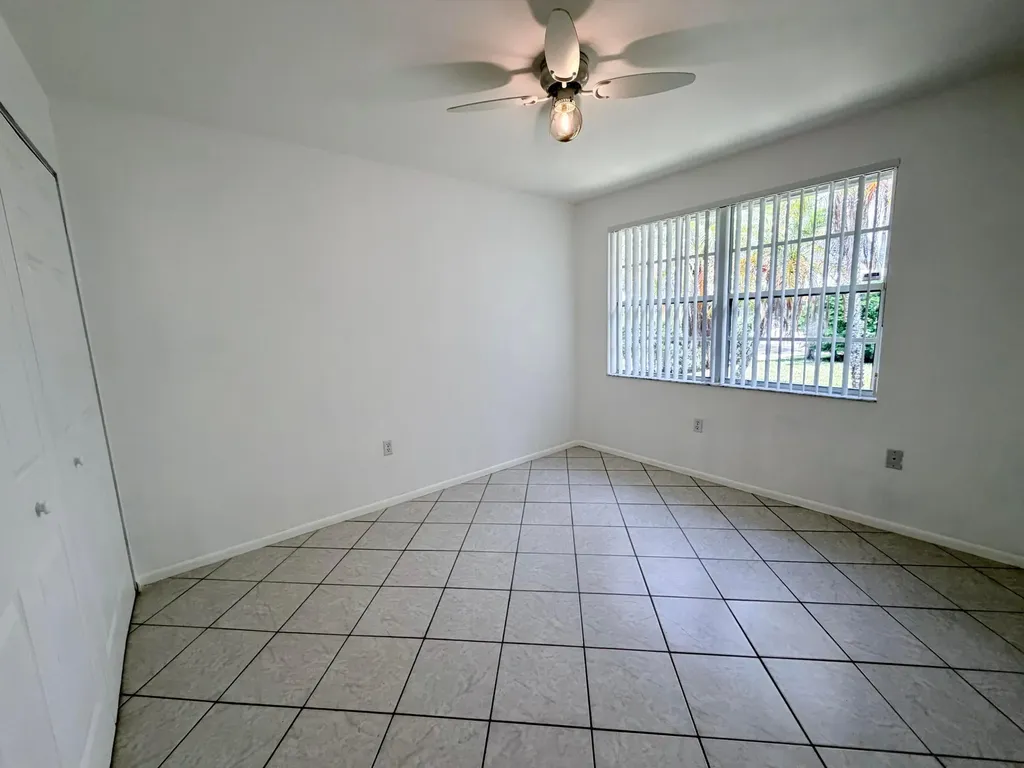 2562 NW 82nd Terrace Coral Springs FL 33065