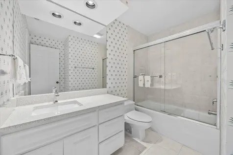 1903 Bay Road Vero Beach FL 32963