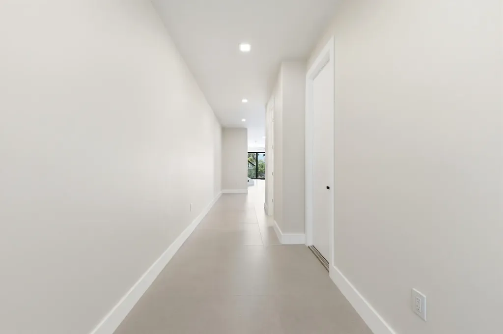 821 SW 1st Street Fort Lauderdale FL 33312