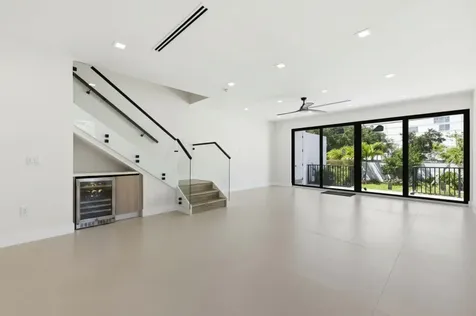 821 SW 1st Street Fort Lauderdale FL 33312