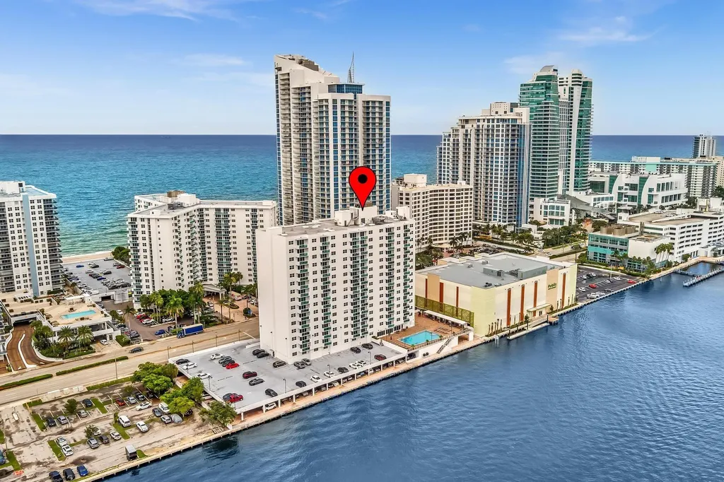 3000 S Ocean Drive Hollywood FL 33019