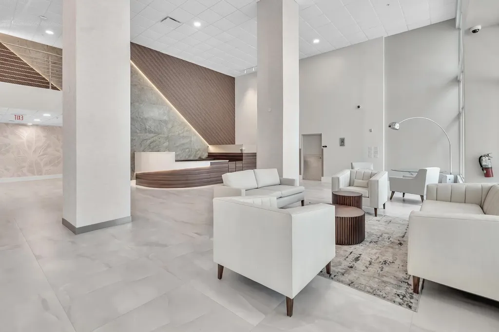 3000 S Ocean Drive Hollywood FL 33019