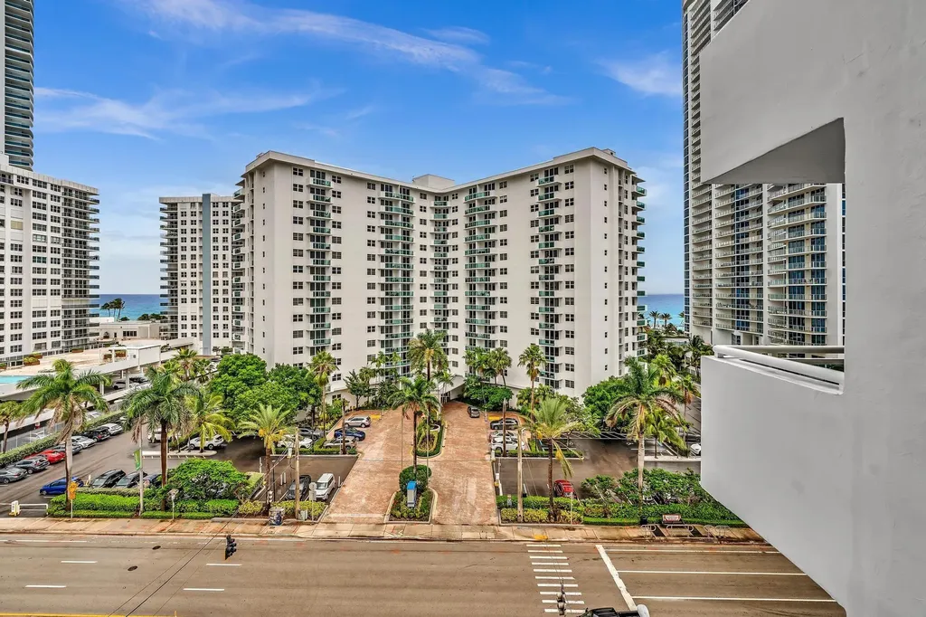 3000 S Ocean Drive Hollywood FL 33019