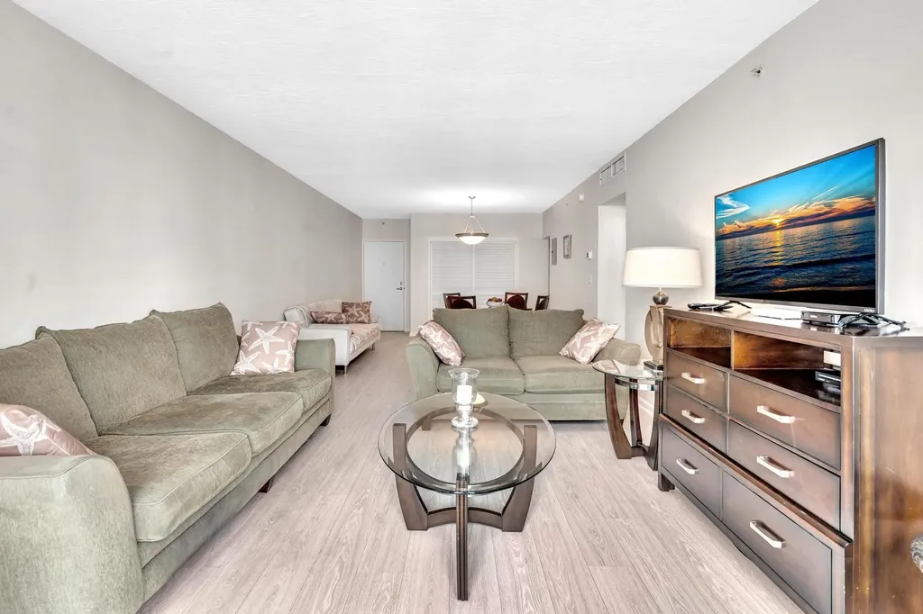 3000 S Ocean Drive Hollywood FL 33019
