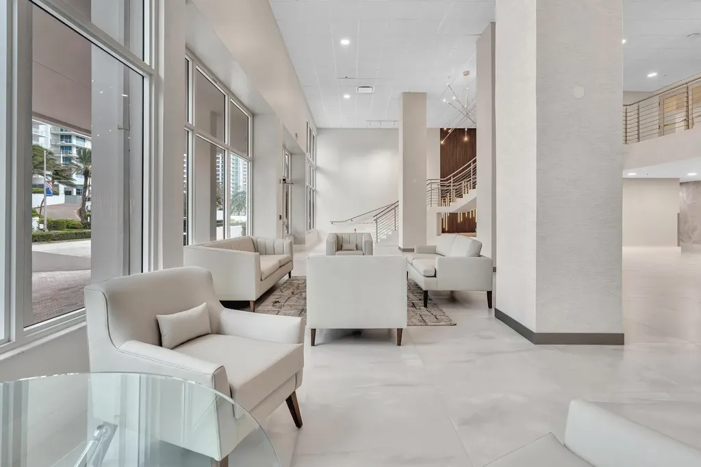 3000 S Ocean Drive Hollywood FL 33019