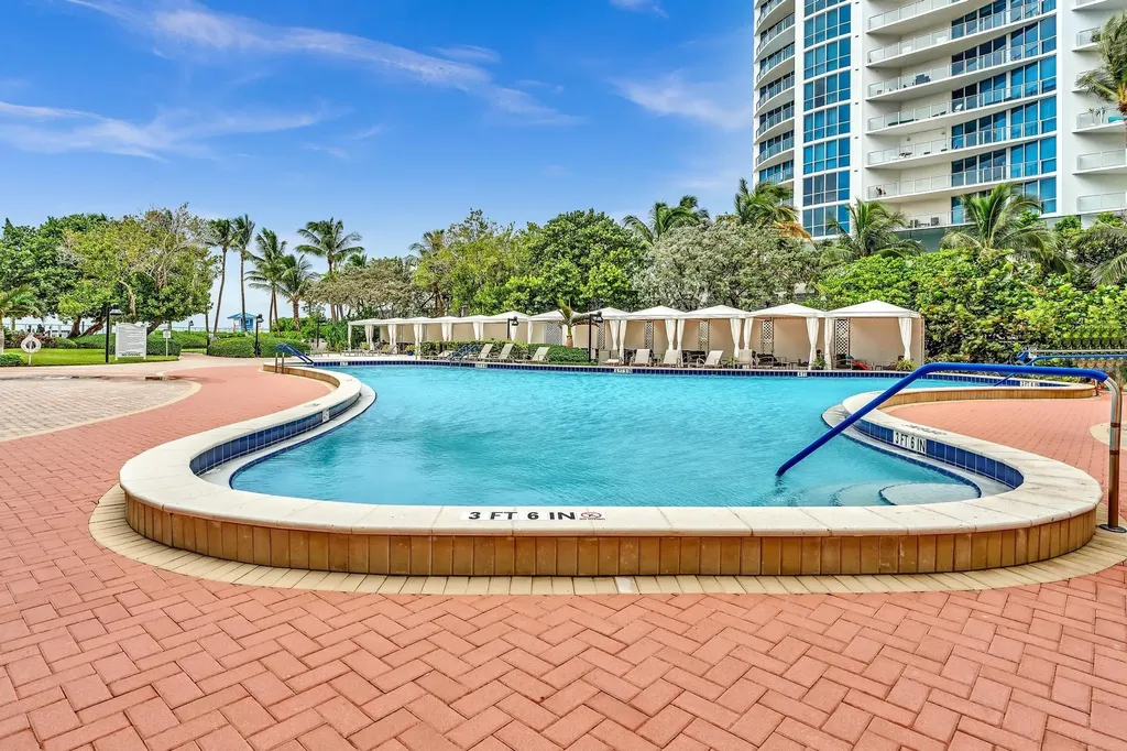 3000 S Ocean Drive Hollywood FL 33019