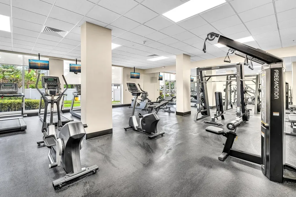 3000 S Ocean Drive Hollywood FL 33019