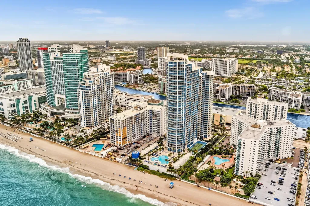 3000 S Ocean Drive Hollywood FL 33019