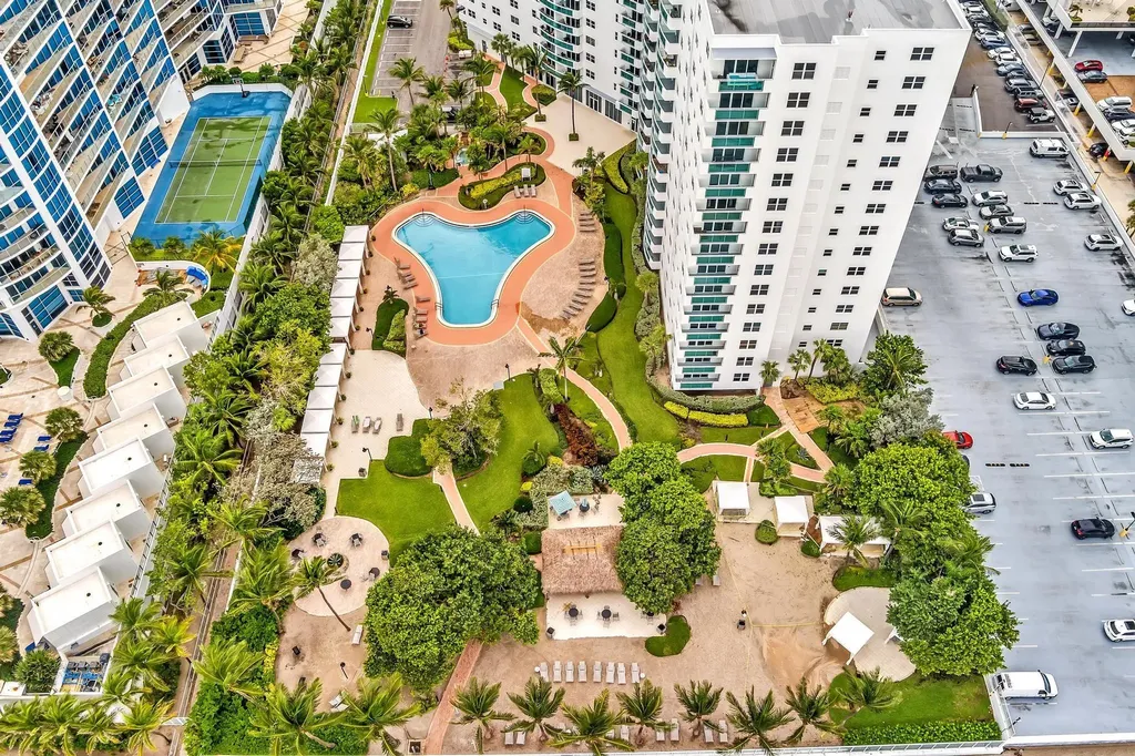3000 S Ocean Drive Hollywood FL 33019