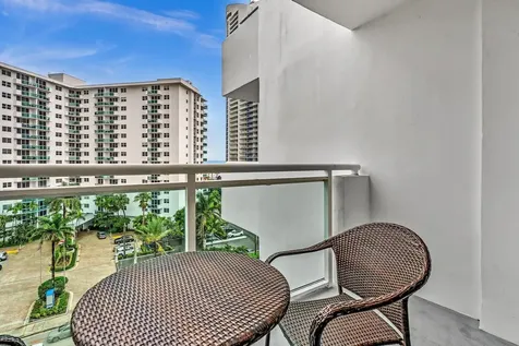 3000 S Ocean Drive Hollywood FL 33019