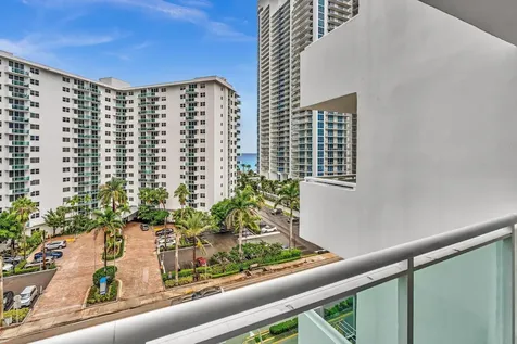 3000 S Ocean Drive Hollywood FL 33019