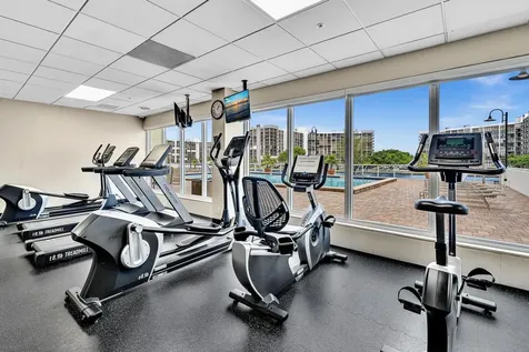 3000 S Ocean Drive Hollywood FL 33019