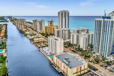3000 S Ocean Drive Hollywood FL 33019