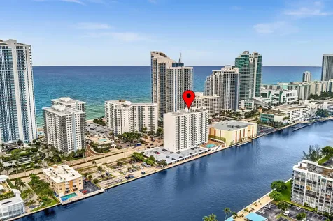 3000 S Ocean Drive Hollywood FL 33019