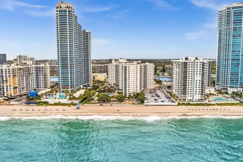 3000 S Ocean Drive Hollywood FL 33019