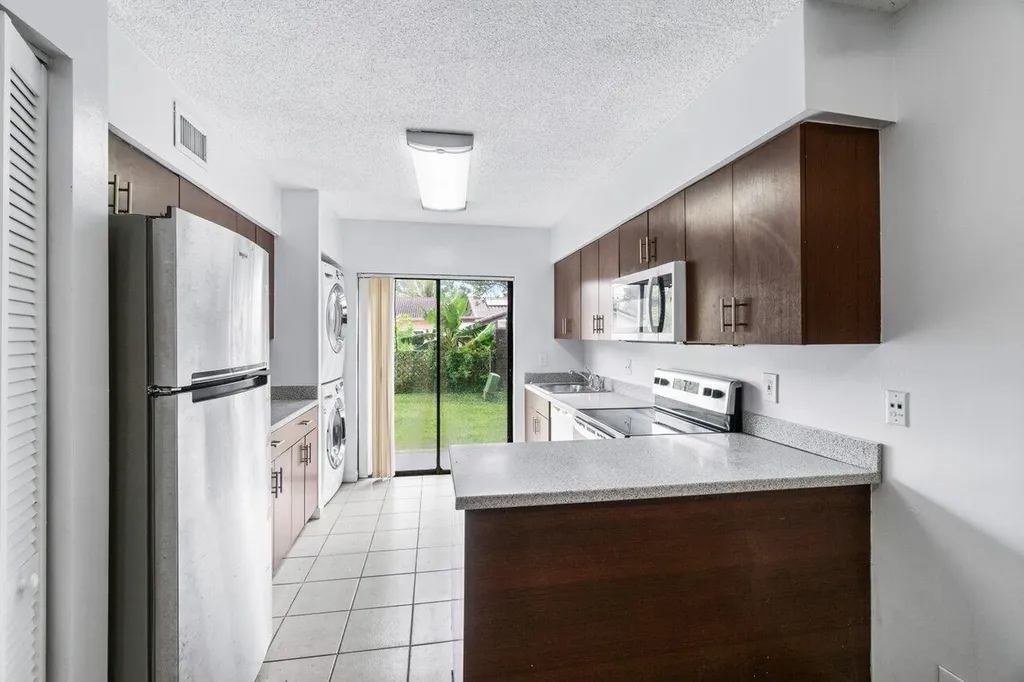 1837 NW 94th Avenue Coral Springs FL 33071