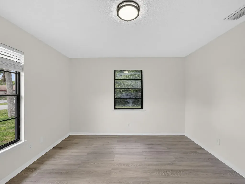 1373 32nd Avenue SW Vero Beach FL 32968