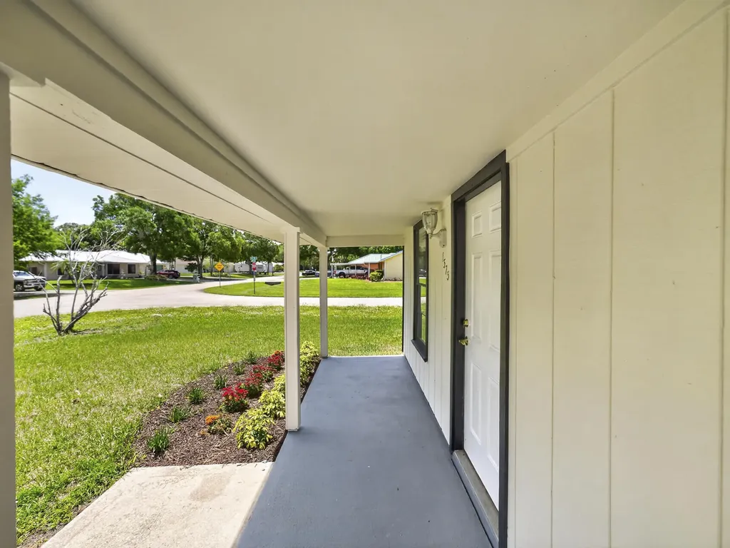 1373 32nd Avenue SW Vero Beach FL 32968