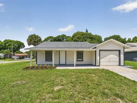 1373 32ND Avenue SW Vero Beach FL 32968