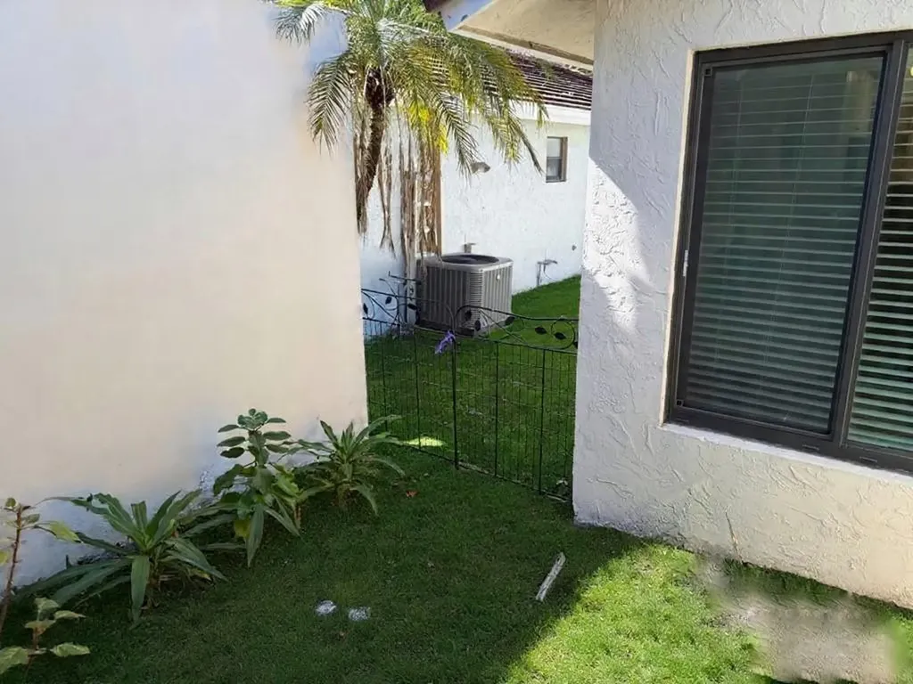 1512 NW 93rd Terrace Coral Springs FL 33071