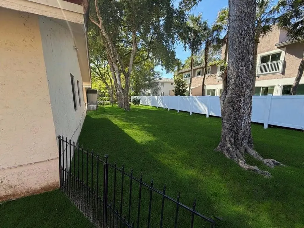 1512 NW 93rd Terrace Coral Springs FL 33071