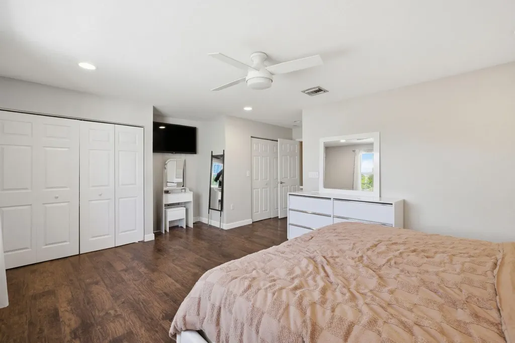 710 SW 4th Avenue Fort Lauderdale FL 33315