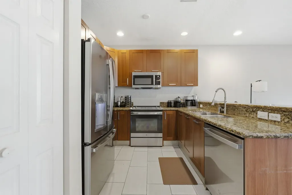 710 SW 4th Avenue Fort Lauderdale FL 33315