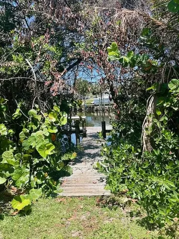727 Hummingbird Way North Palm Beach FL 33408