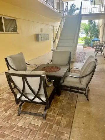 727 Hummingbird Way North Palm Beach FL 33408