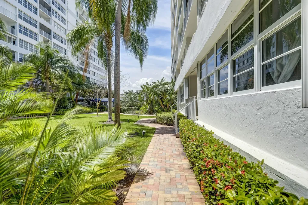 1170 N Federal Highway Fort Lauderdale FL 33304