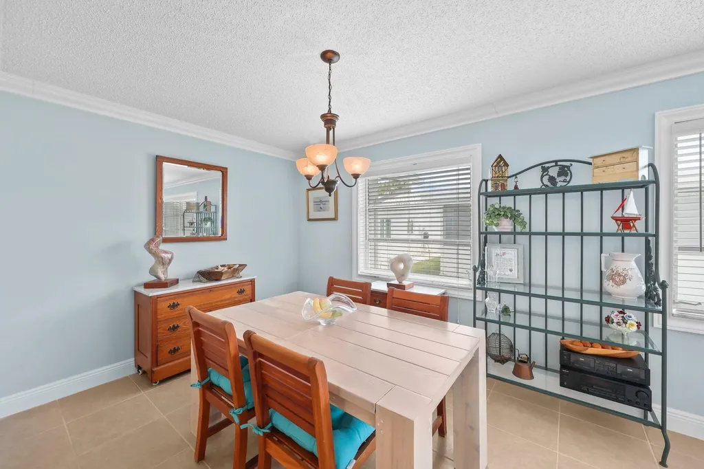 2114 SW 13th Place Boynton Beach FL 33426