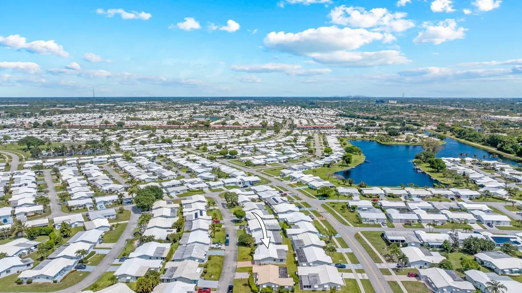 2114 SW 13th Place Boynton Beach FL 33426