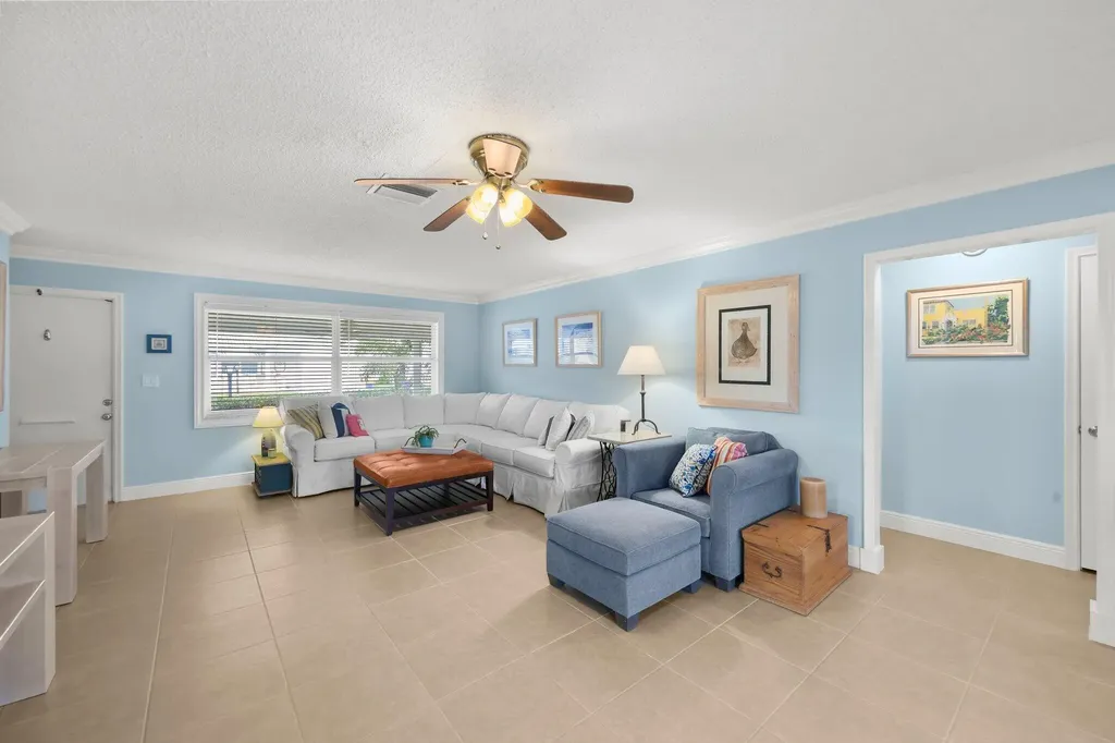 2114 SW 13th Place Boynton Beach FL 33426