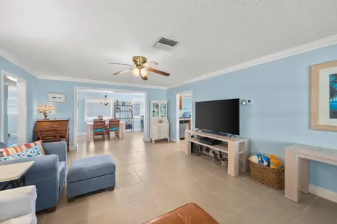 2114 SW 13th Place Boynton Beach FL 33426